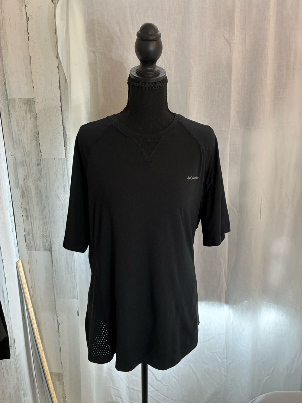 Columbia Black Short-Sleeve Active Tee Womens Sz XL activewear like new